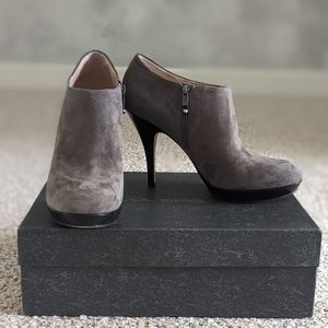 Via Spiga V-Sheri Granite Suede Booties